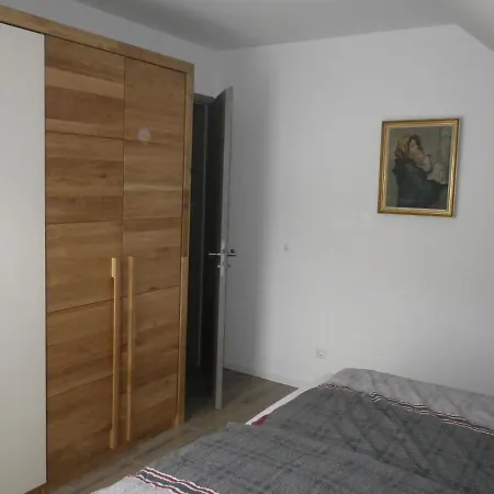 Haus *